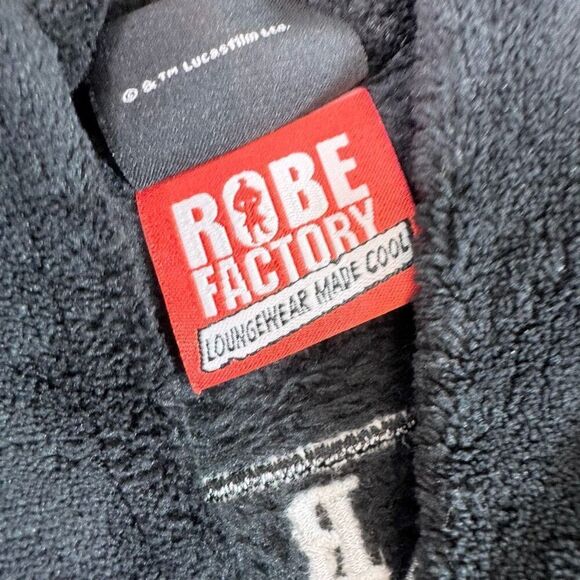 Ukonic Robe Womens One Size Black Star Wars Darth Vader Hooded Fleece Bathrobe - Picture 5 of 7